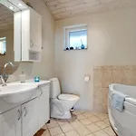 Thorman - 75m From The Sea By Interhome Vakantiehuis *