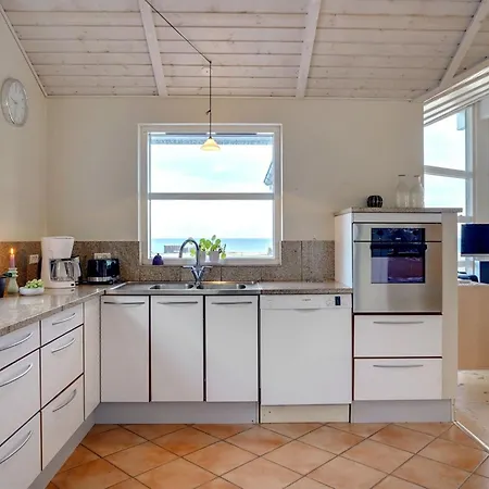 Thorman - 75m From The Sea By Interhome *